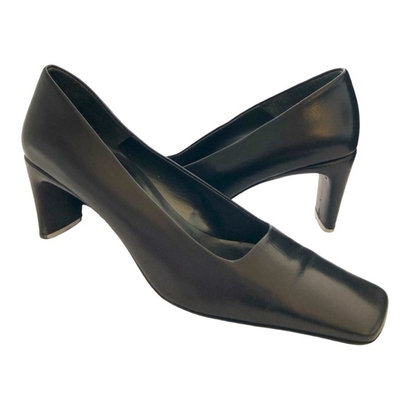 Classy Leather dressy low Heels - Picture 1 of 4